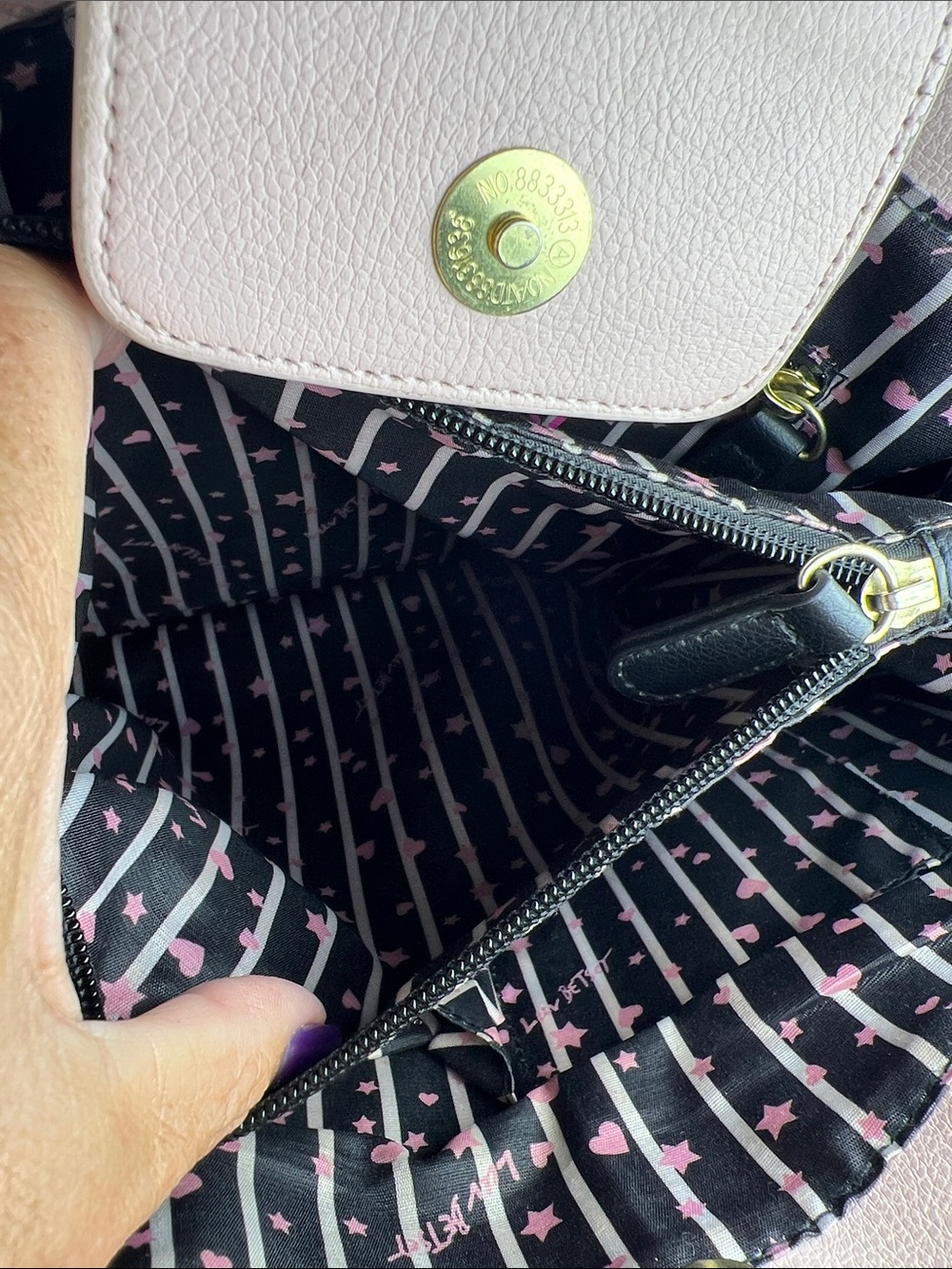 Betsy Johnson, floral Crossbody or handbag - Picture 12 of 12